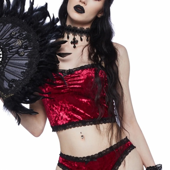 Dolls Kill Other - Lingerie Set - free gift
Widow XXS Red Velvet & black